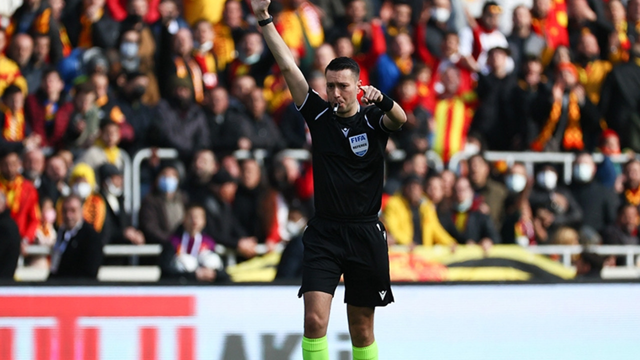 Galatasaray’dan Zorbay Küçük açıklaması: Hasmane tutumu herkesin malumudur Galatasaray’dan Zorbay Küçük açıklaması: Hasmane tutumu herkesin malumudur