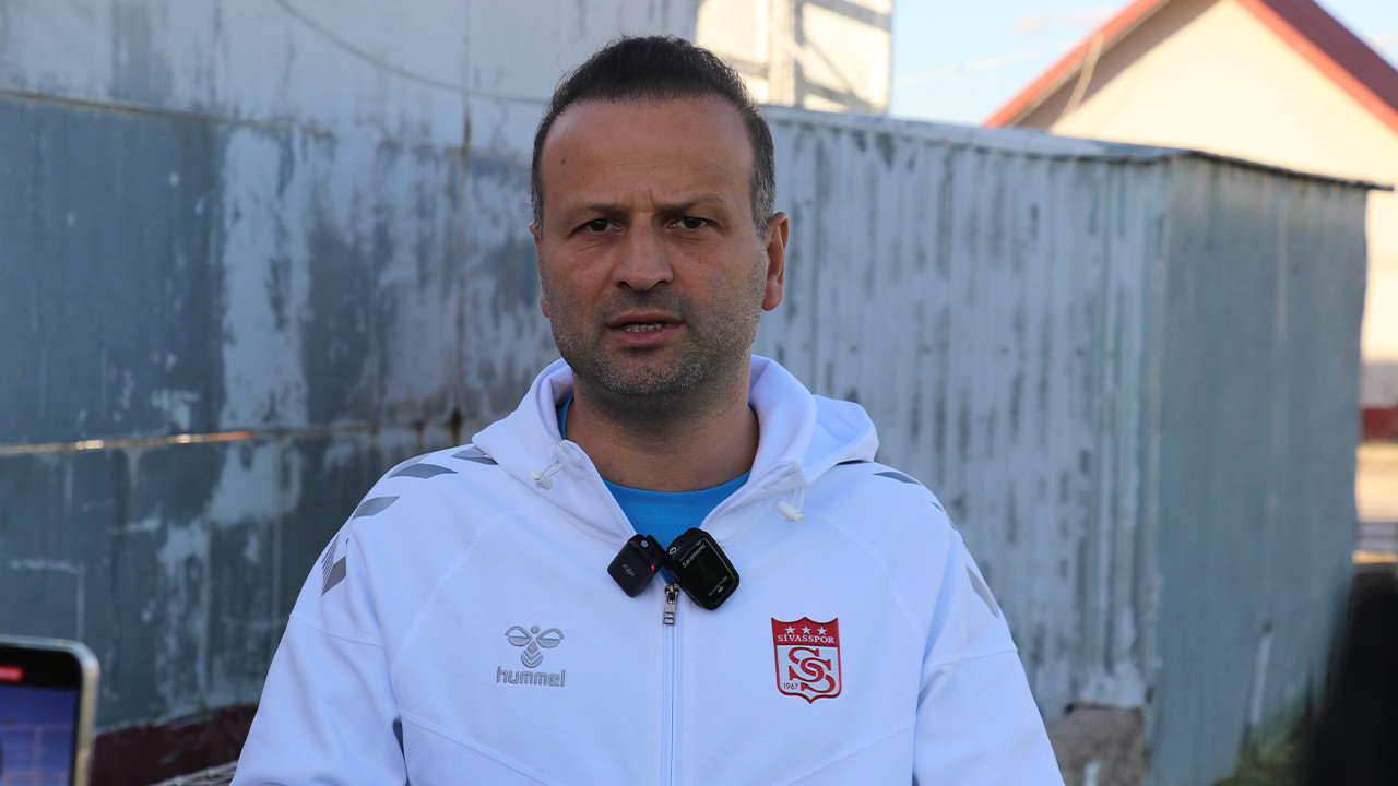 Sivasspor’un öncelikli hedefi play-off’a kalmak